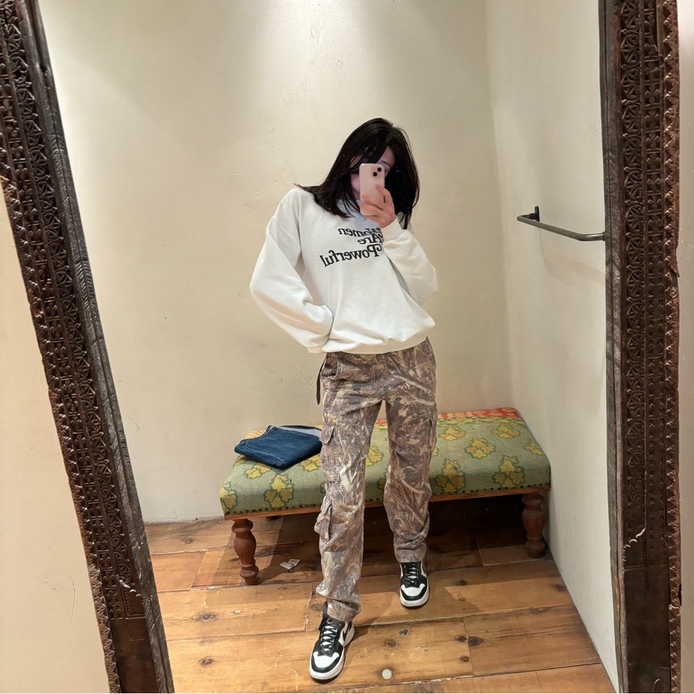 Abercrombie & Fitch men’s camo cargo pants